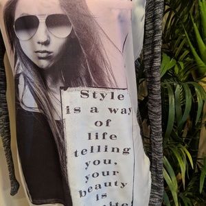 Small Maurice's modern women with sunglasses